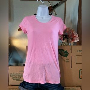 Juniors pink t-shirt size M (7-9)